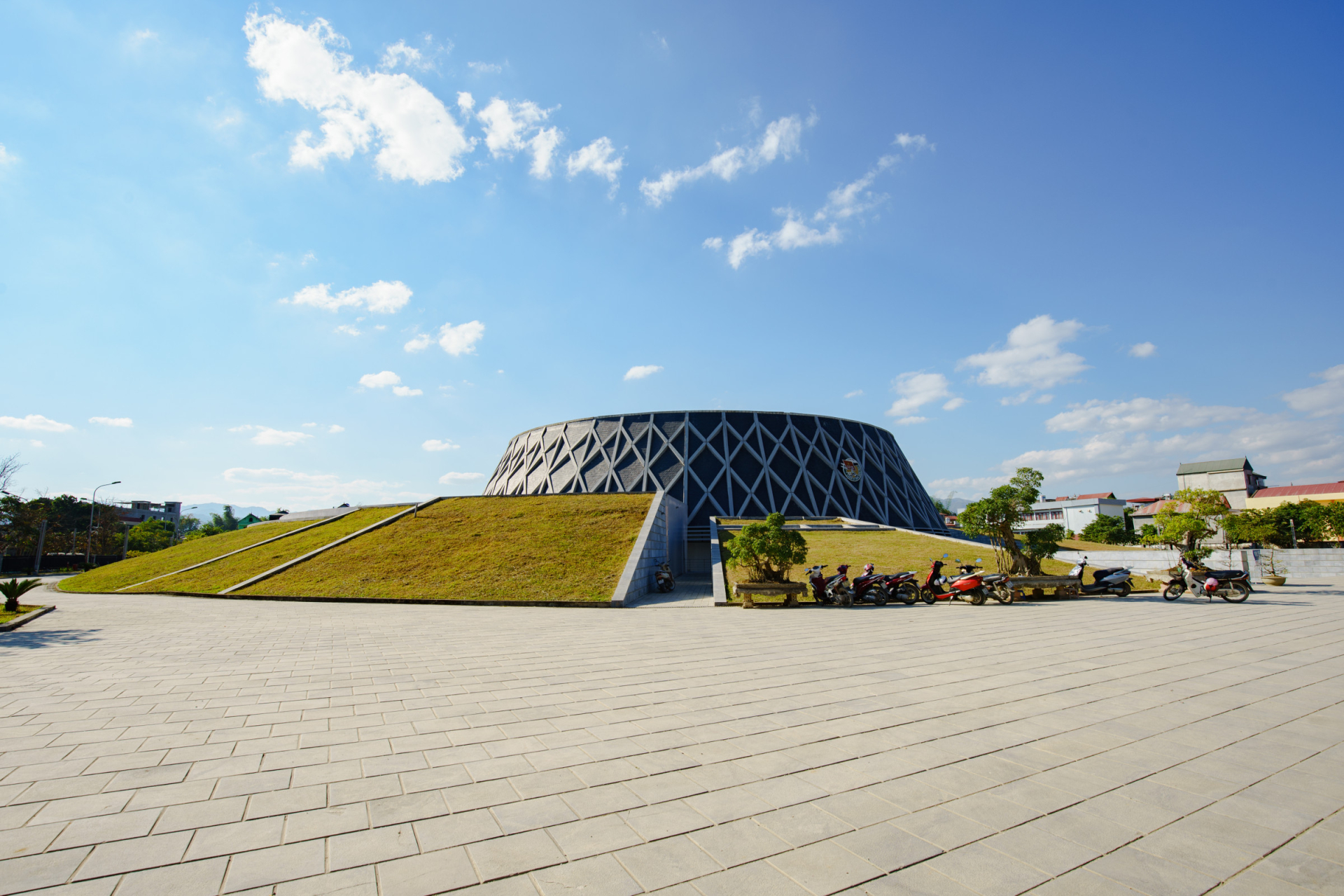 Museum-of-Dien-Bien-Phu-Victory