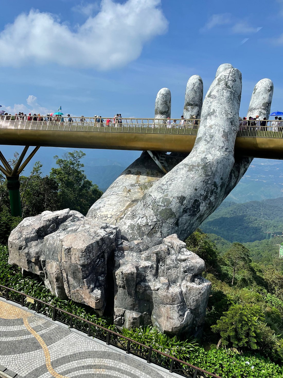 the-golden-bridge-in