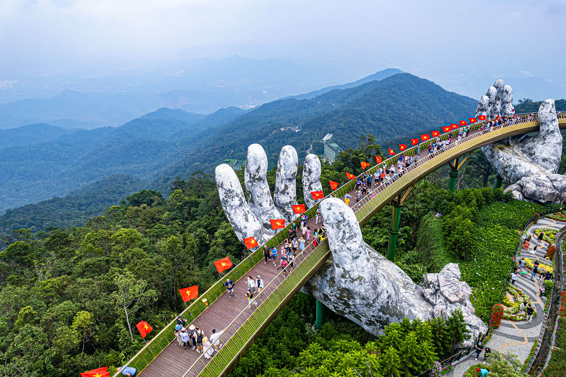 sun-world-ba-na-hills-lan-thu-4-dat-giai-cong-vien-chu-de-hang-dau-chau-a-2023-03