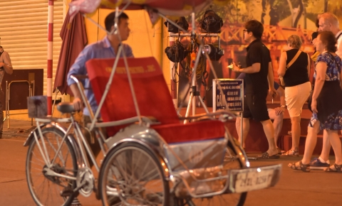 Cyclo Hanoi Old Quarter and Egg Coffee Tour - ảnh 3