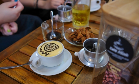 Cyclo Hanoi Old Quarter and Egg Coffee Tour - ảnh 2