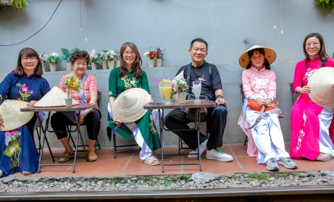 HALF-DAY HANOI CITY: HIDDEN GEMS AND TRAIN STREET  - ảnh 3